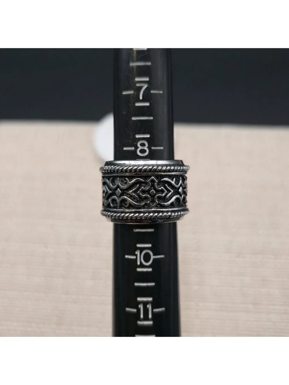 Size 8.75 Oxidized Filigree Wide Statement Band Ring A8100